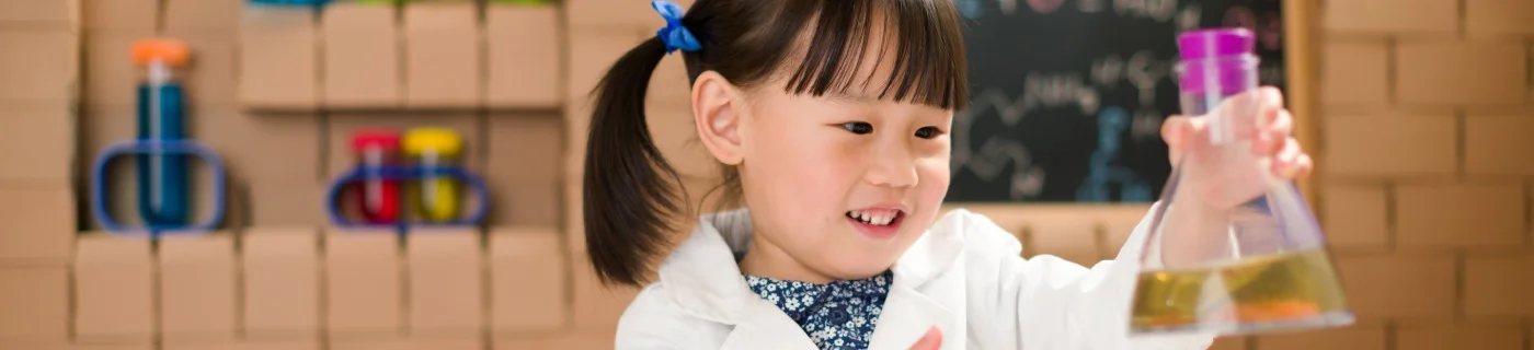 8 Rekomendasi Mainan Edukasi untuk Anak Usia 2 Tahun